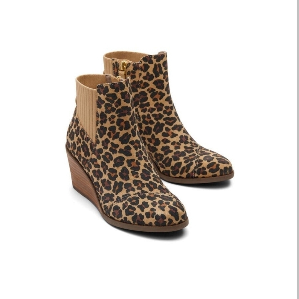 TOMS Sadie Tan Classic Leopard print Suede Women's Wedge heel Boot Size‎ 8.5